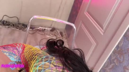 Шлюшка Purple Bitch одела секс наряд и без стыда изменяет мужу